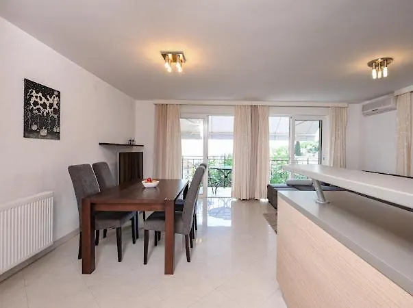 Apartments Villa Slavica Icici Croatia